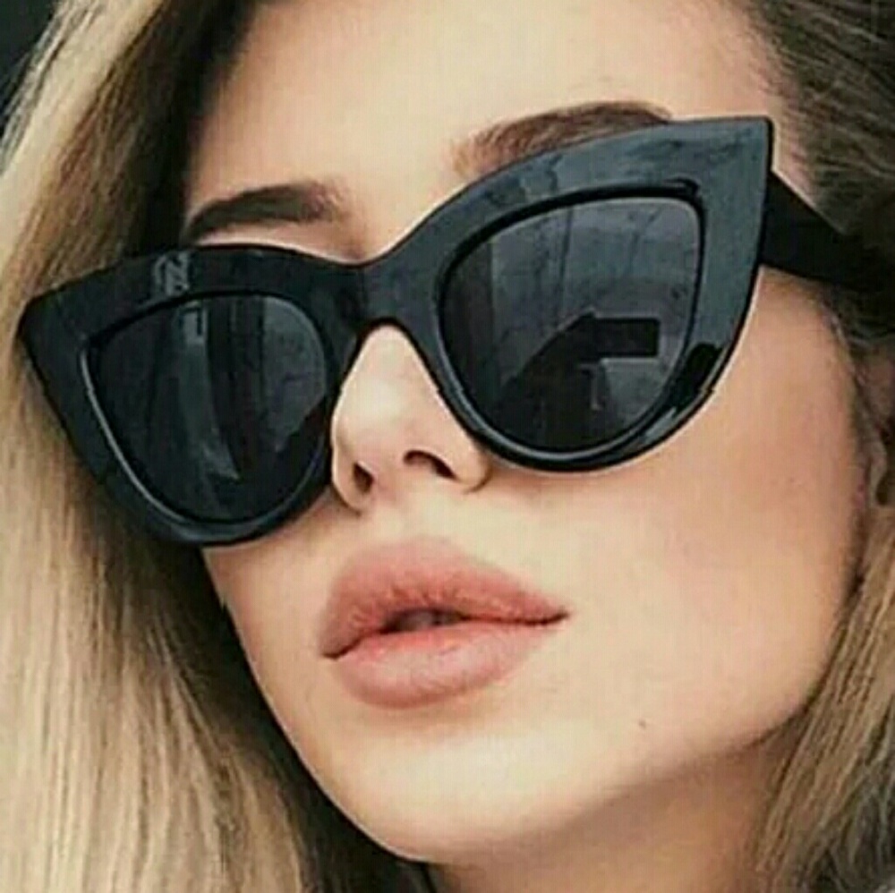 Mod Cat Eye Black Sunglasses Black Lens